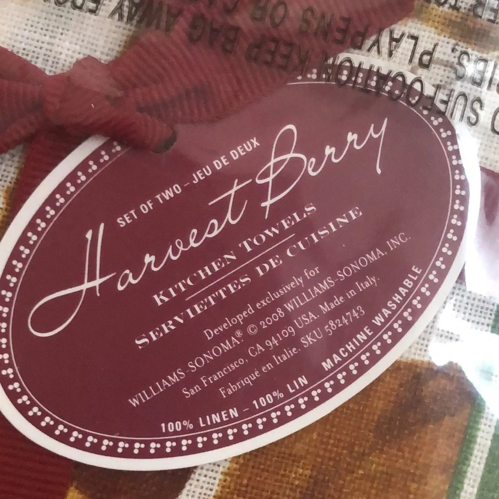 Williams Sonoma Harvest Berry Kitchen Towels with Burgundy Accent Retired 2008